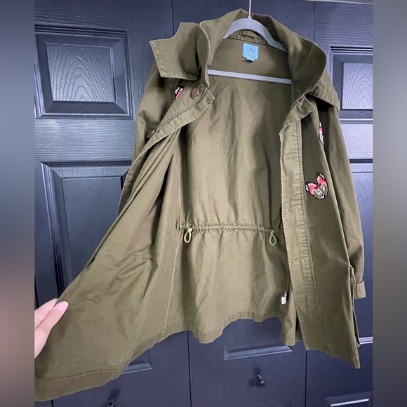 CECE by CYNTHIA STEFFE ARMY GREEN HOODED ANORAK W/ BUTTERFLY EMBROIDERY Sz 14 - Picture 3 of 8